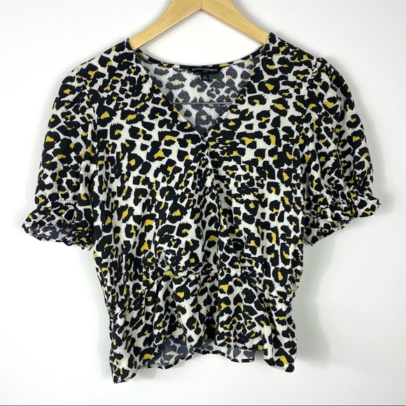 BANANA REPUBLIC Leopard Print V-Neck Blouse
